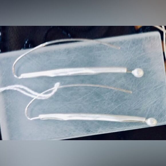 Hand Crafted One of a kind Artist silver smith sterling and pearl earrings - Picture 3 of 15